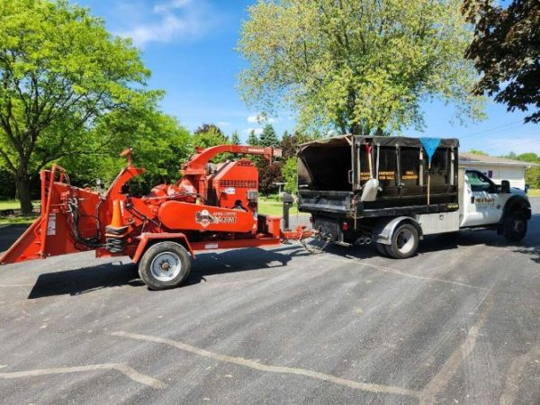 2019 MORBARK 1821 EAGER BEAVER WOOD CHIPPER - Image 3