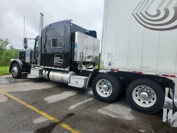 2019 PETERBILT 389 EXHD - Image 5