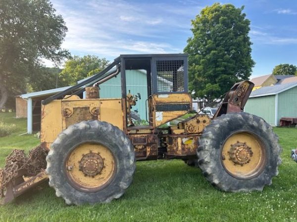 1988 CATERPILLAR 3204 LOGGING SKIDDER