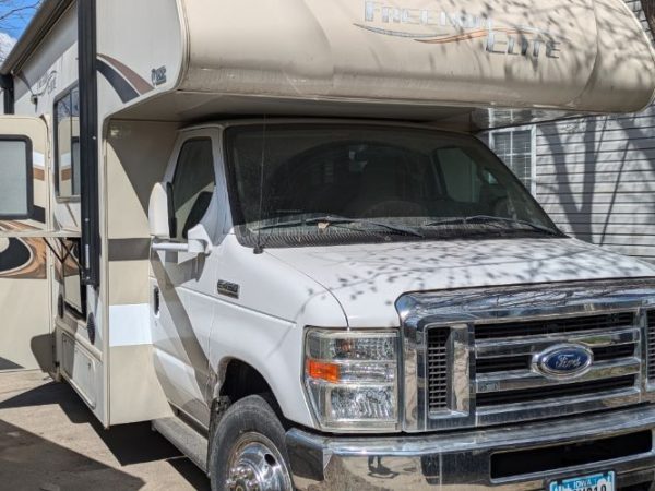 2017 THOR FREEDOM ELITE SF450 MOTOR COACH