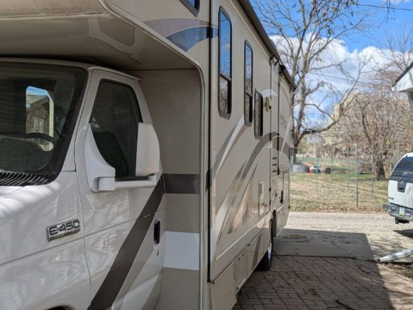 2017 THOR FREEDOM ELITE SF450 MOTOR COACH - Image 2