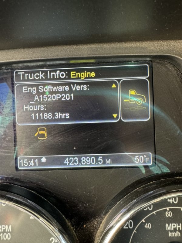2020 Peterbilt 567 Heritage Edition - Image 4