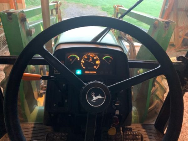 2003 JOHN DEERE 5520  CAB TRACTOR - Image 7