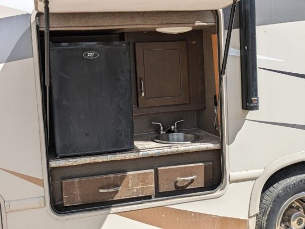 2017 THOR FREEDOM ELITE SF450 MOTOR COACH - Image 7