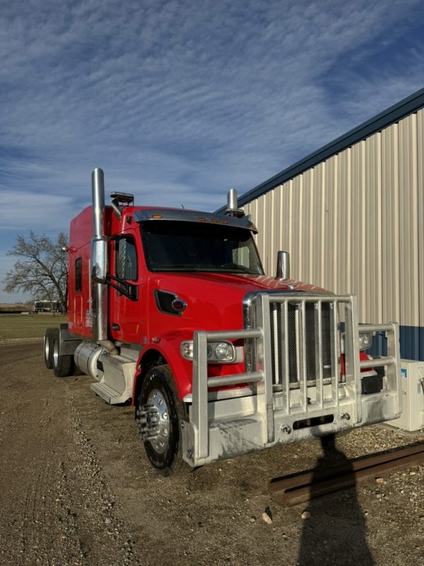 2020 Peterbilt 567 Heritage Edition - Image 9