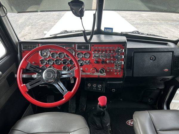 2000 Peterbilt  379 EXHD - Image 2