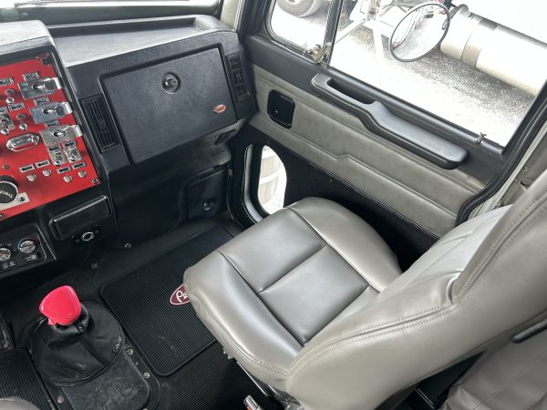 2000 Peterbilt  379 EXHD - Image 5