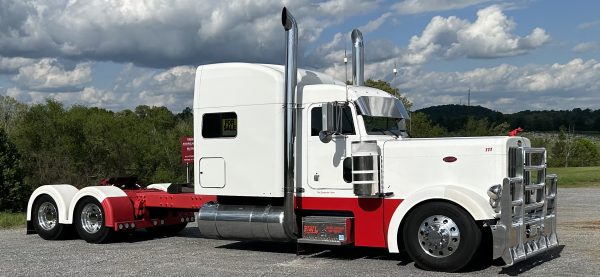 2000 Peterbilt  379 EXHD - Image 17