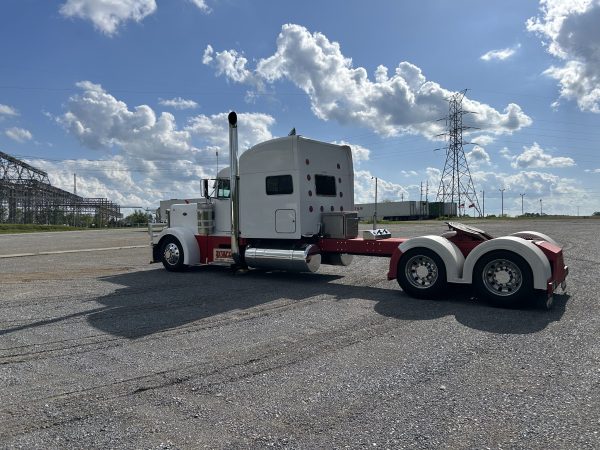 2000 Peterbilt  379 EXHD - Image 21