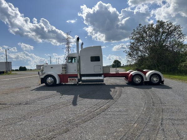 2000 Peterbilt  379 EXHD - Image 22