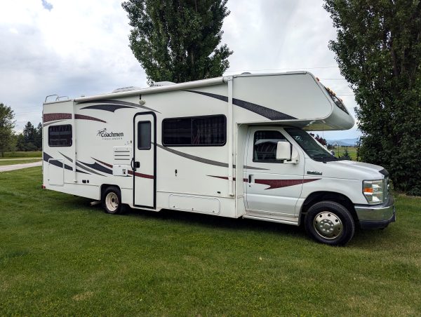 2012 COACHMEN FREELANDER 26QB - Image 4
