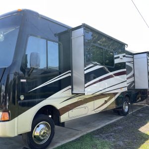 2014 ITASCA SUNSTAR 30T