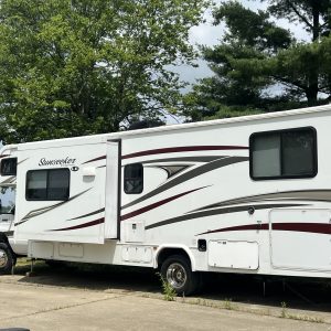 2017 FOREST RIVER SUNSEEKER LE 3250DSLE