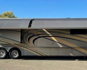 2016 AMERICAN COACH AMERICAN ALLEGIANCE 42G