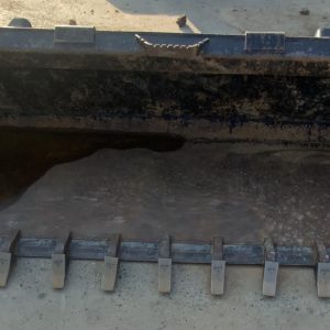 tooth bucket  84” heavy duty