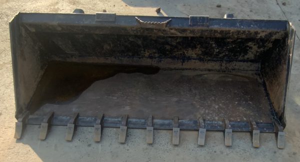 tooth bucket  84” heavy duty