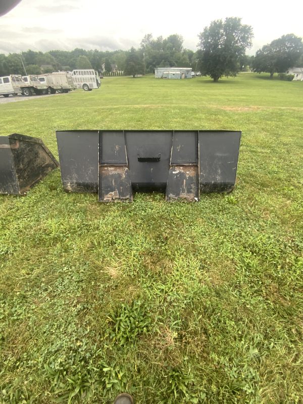 82” heavy duty bucket - Image 3