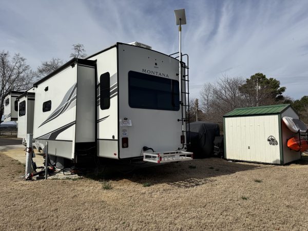 2022 KEYSTONE RV CO MONTANA 3855BR - Image 2