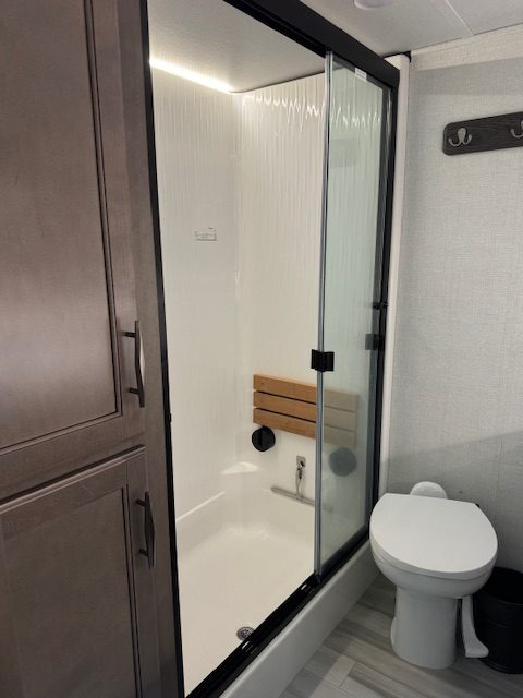 2024 GRAND DESIGN SOLITUDE 390RK - Image 3