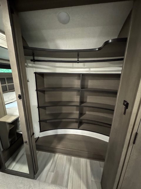 2024 GRAND DESIGN SOLITUDE 390RK - Image 5