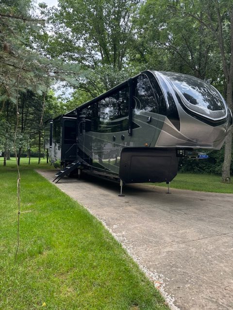 2024 GRAND DESIGN SOLITUDE 390RK - Image 28