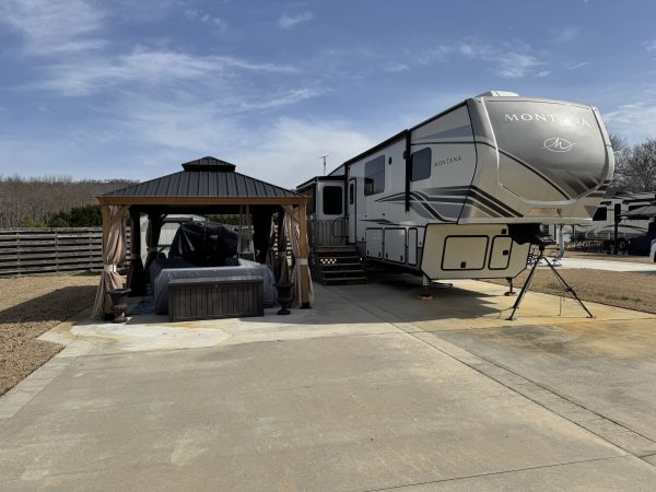 2022 KEYSTONE RV CO MONTANA 3855BR - Image 3