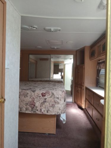 2004 KEYSTONE MONTANA MOUNTAINEER - Image 10