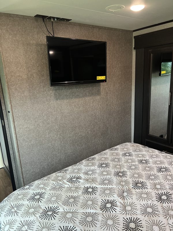 2020 Jayco 403T - Image 10