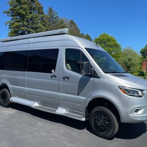 2025 COACHMEN GALLERIA LI3 24A (BH37)