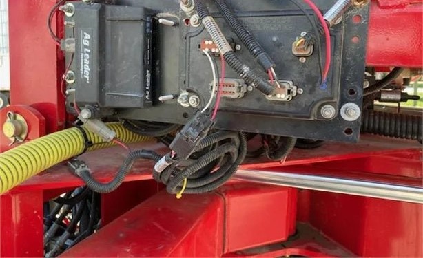 2013 WHITE 8816 - Image 11