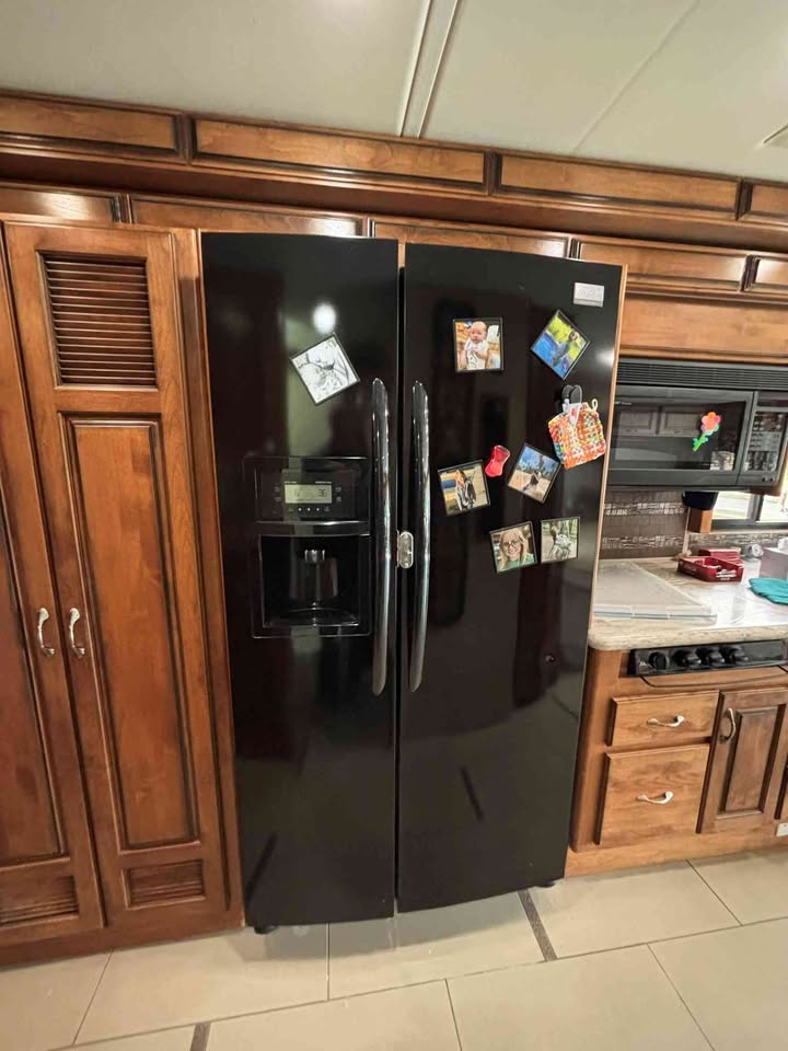 2012 Monaco knight 36pft - Image 12