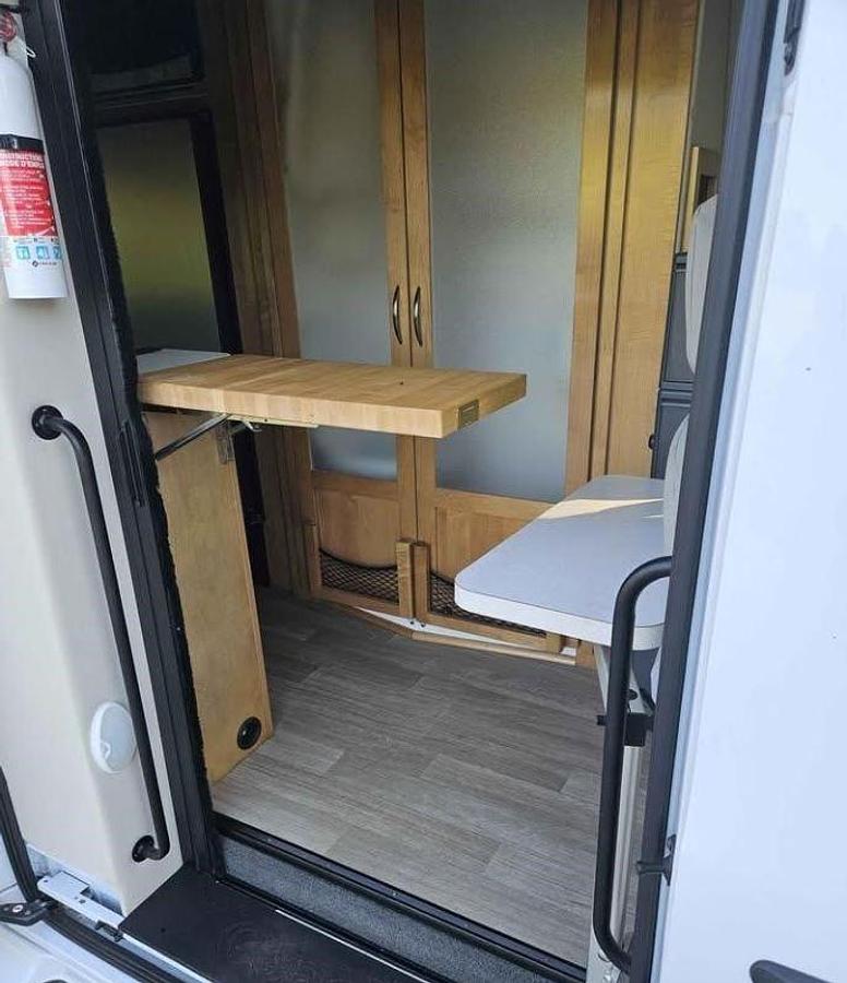 2023 Coachmen Beyond 22C Class B motorhome - Image 15
