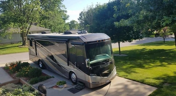2014 WINNEBAGO JOURNEY 36M (BH57) - Image 2