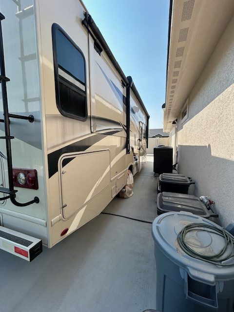 2020 Thor Quantum RW28 - Image 3