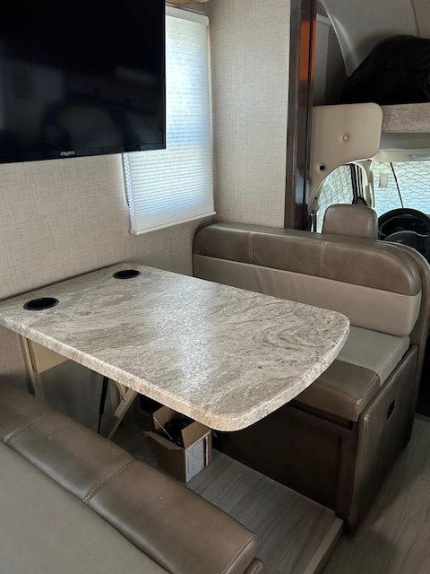 2020 Thor Quantum RW28 - Image 7