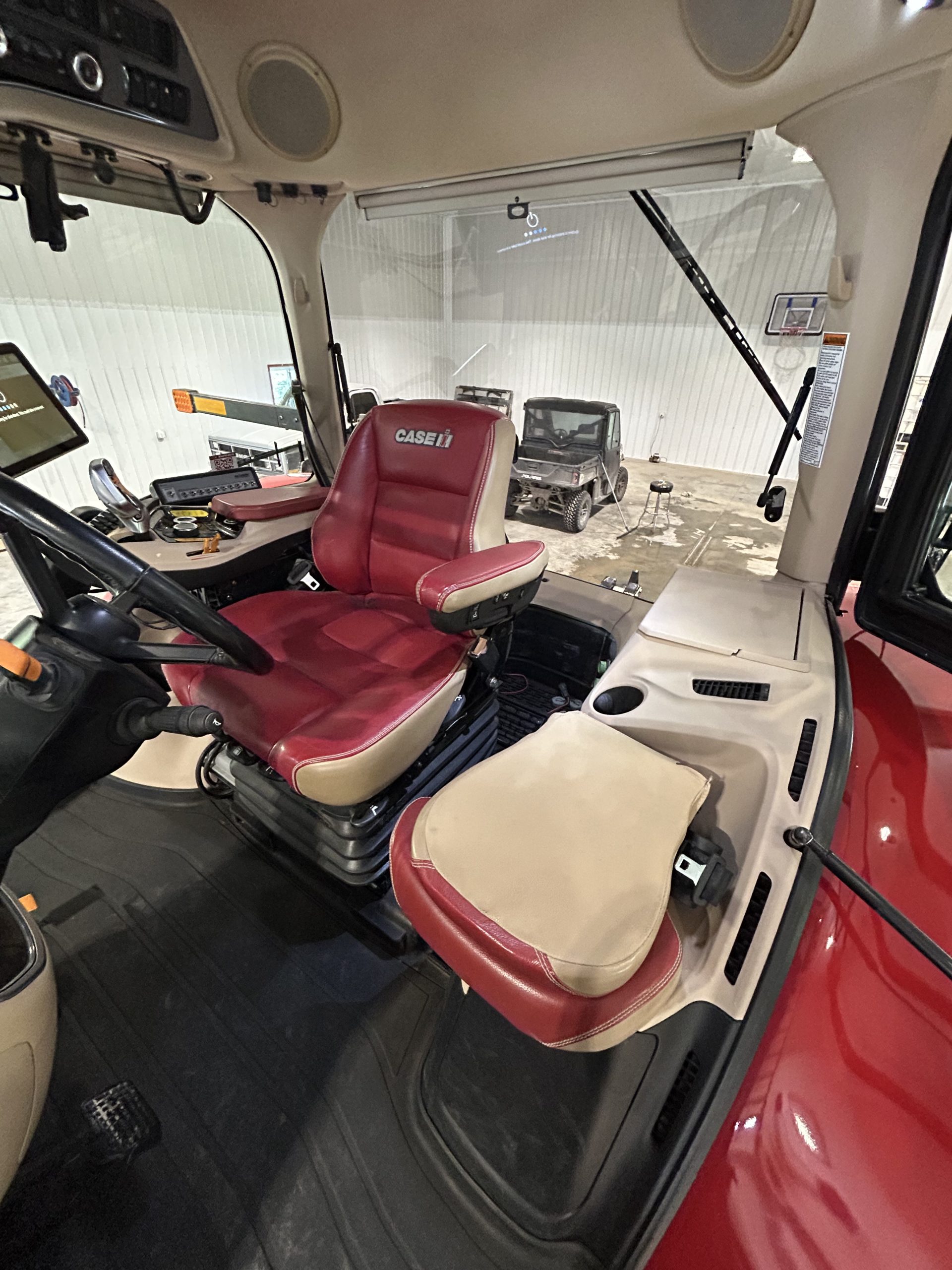 2021 Case Magnum 380 CVX - Image 5