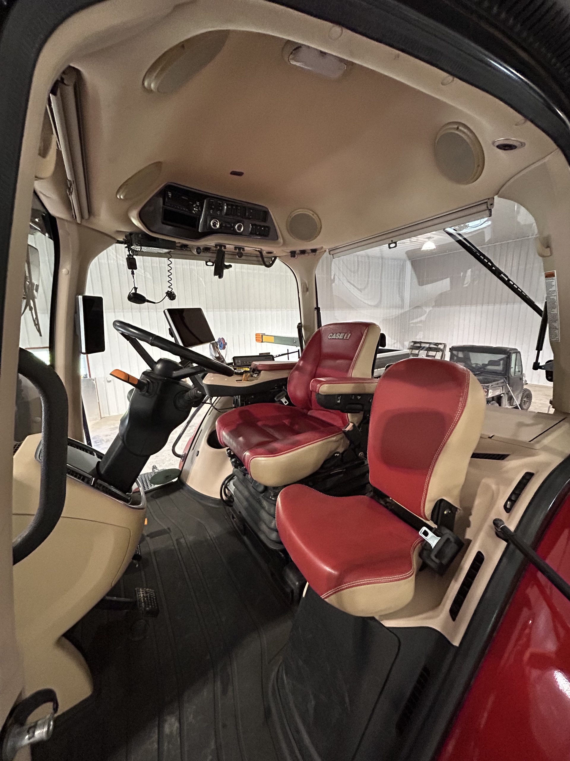 2021 Case Magnum 380 CVX - Image 10