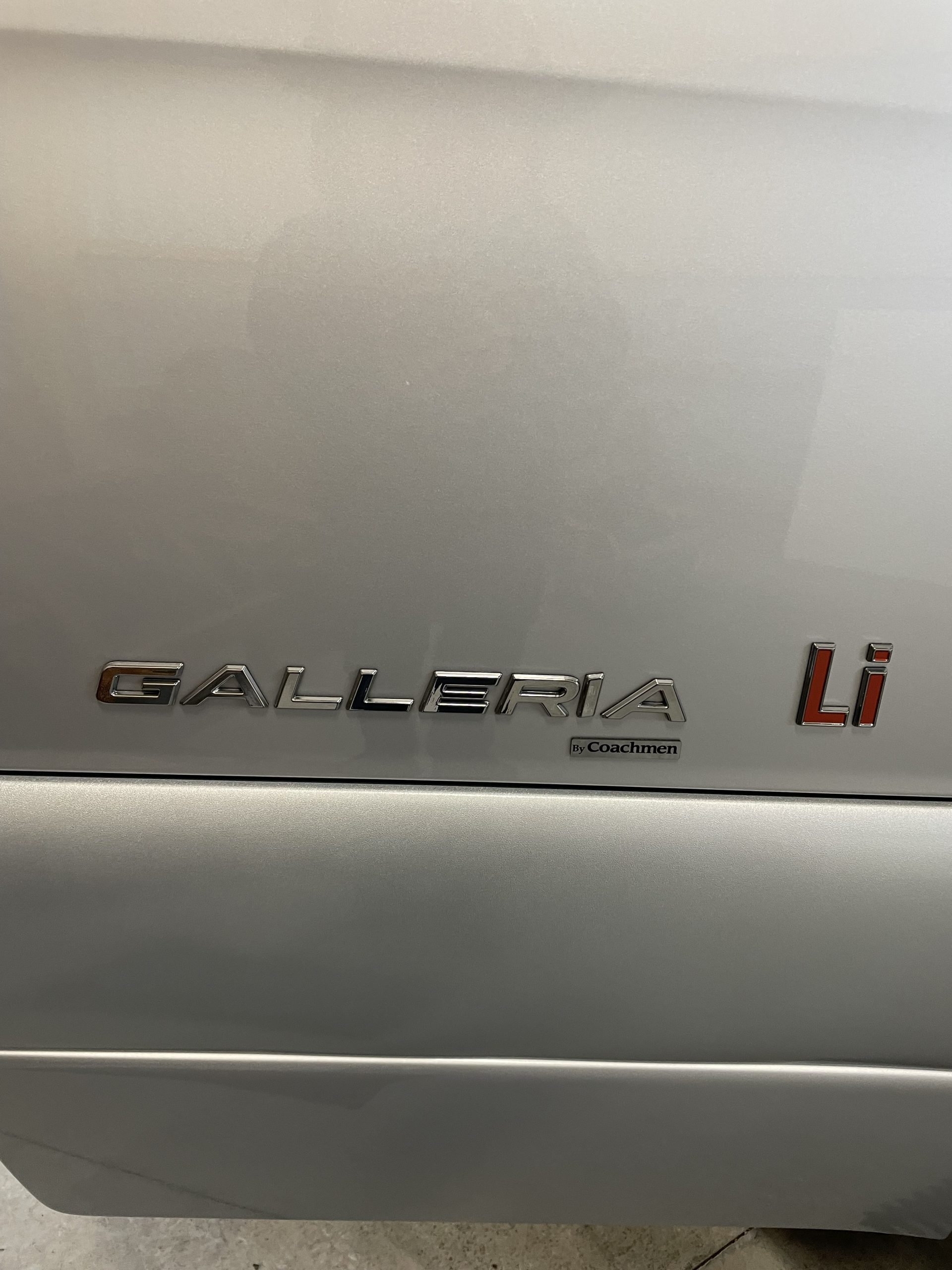 2025 COACHMEN GALLERIA LI3 24A (BH37) - Image 9