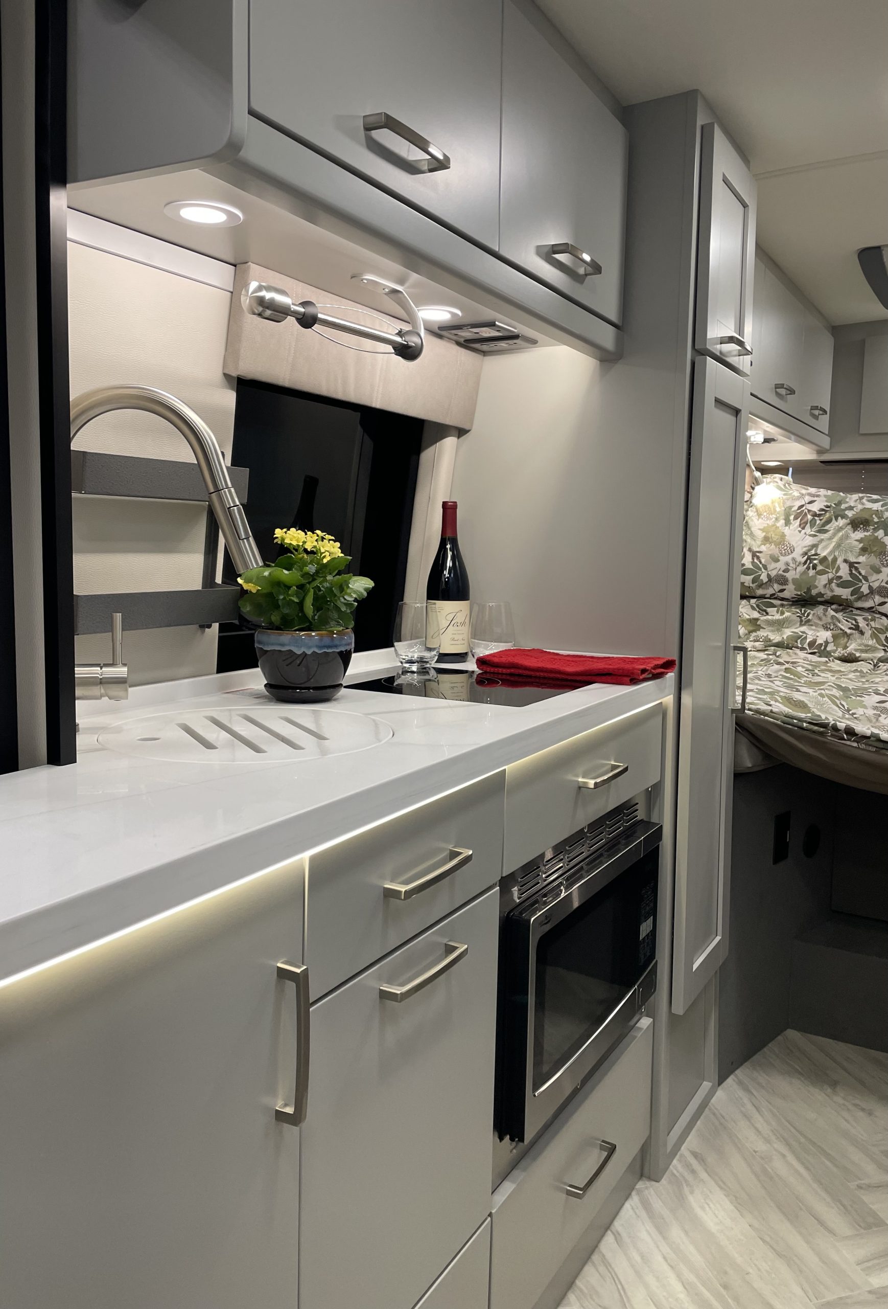 2025 COACHMEN GALLERIA LI3 24A (BH37) - Image 15