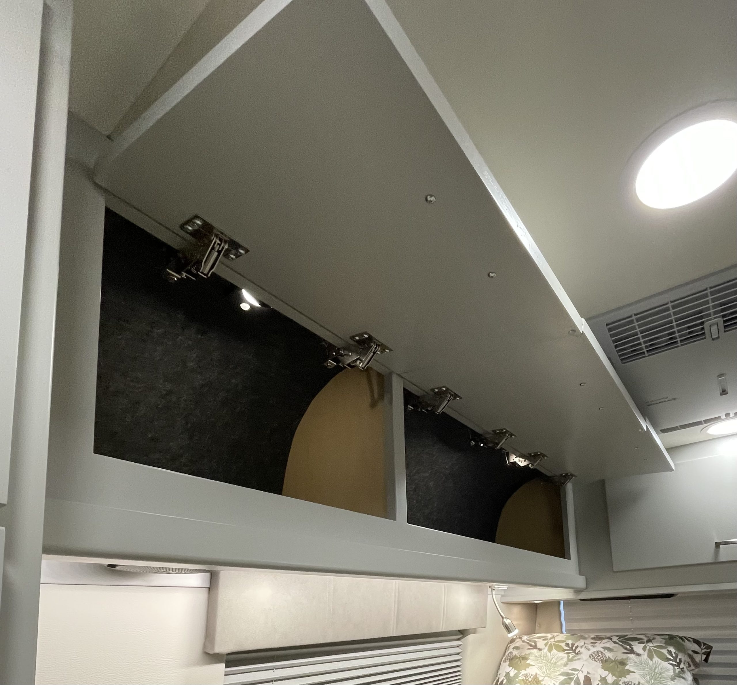 2025 COACHMEN GALLERIA LI3 24A (BH37) - Image 20