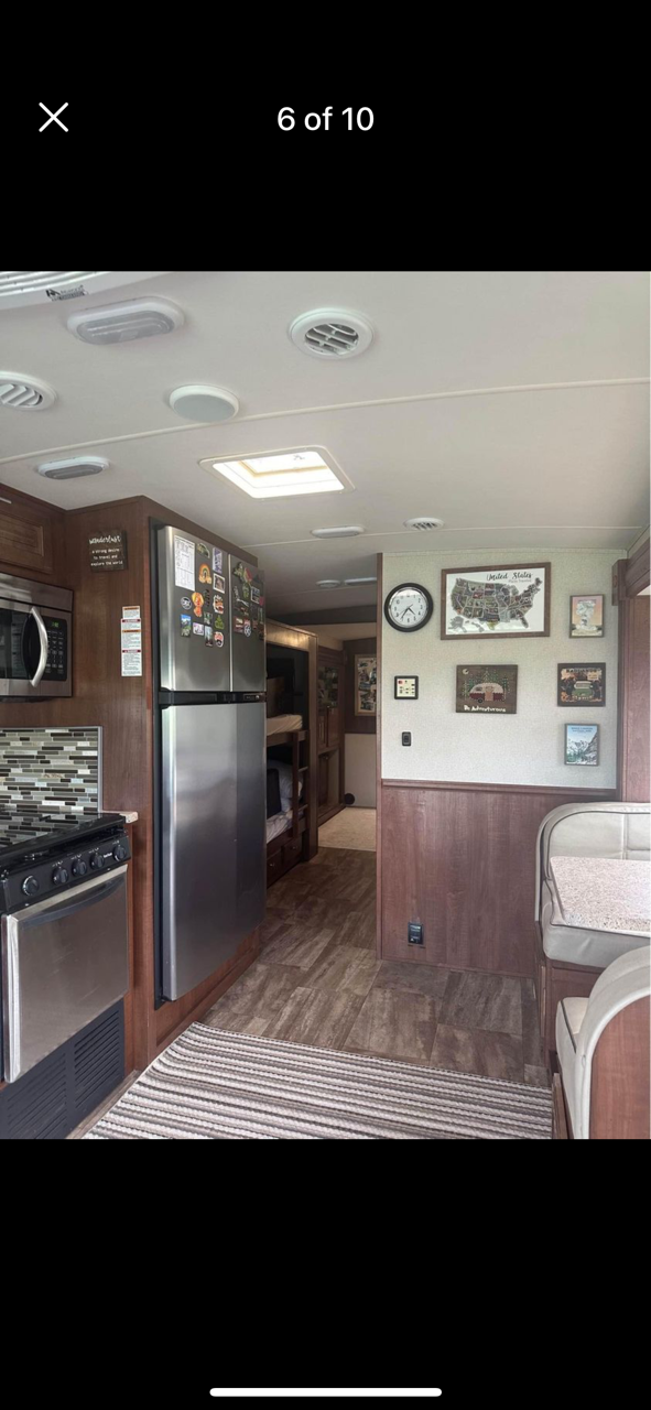 2018 Forest River - Image 6