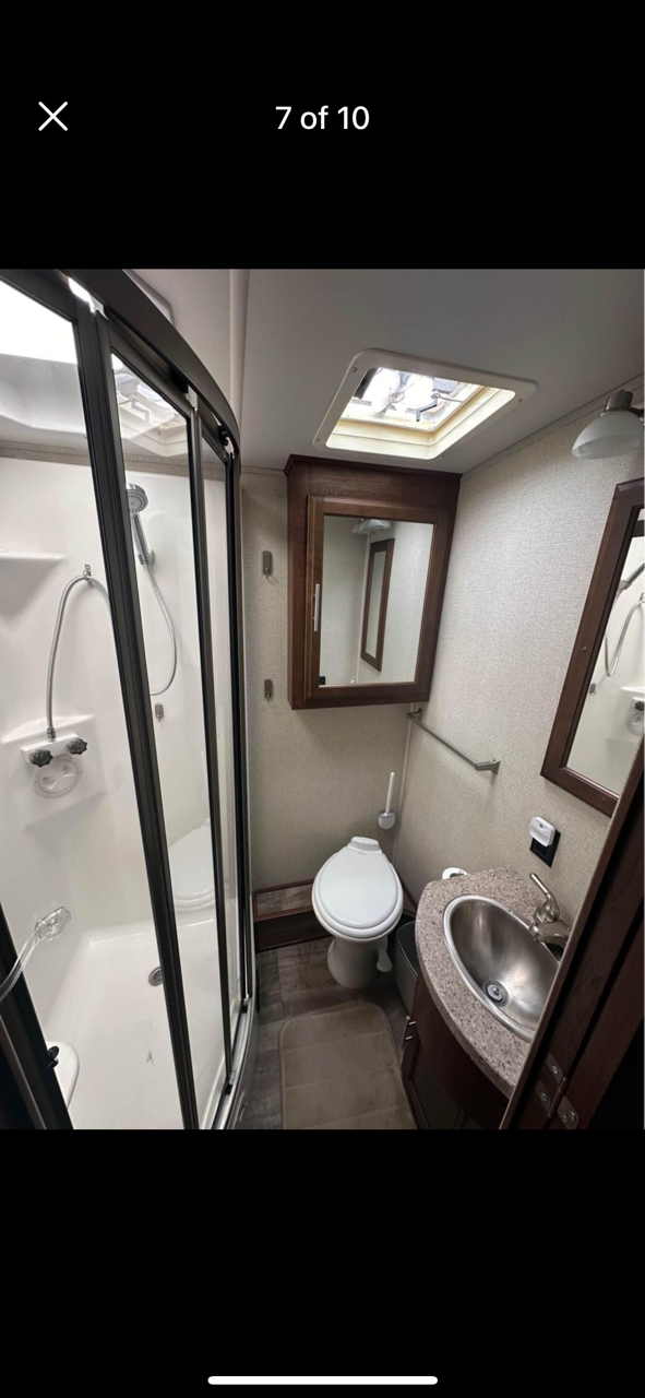 2018 Forest River - Image 7