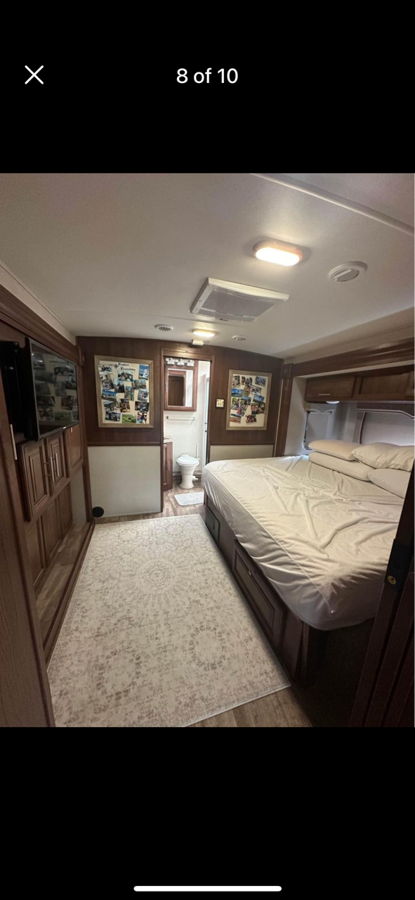 2018 Forest River - Image 8