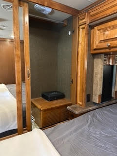 2016 Tiffin Allegro Red 33 AA - Image 11