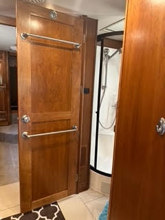 2016 Tiffin Allegro Red 33 AA - Image 14