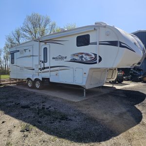 2011 KEYSTONE RV CO MONTANA MOUNTAINEER 291RLT