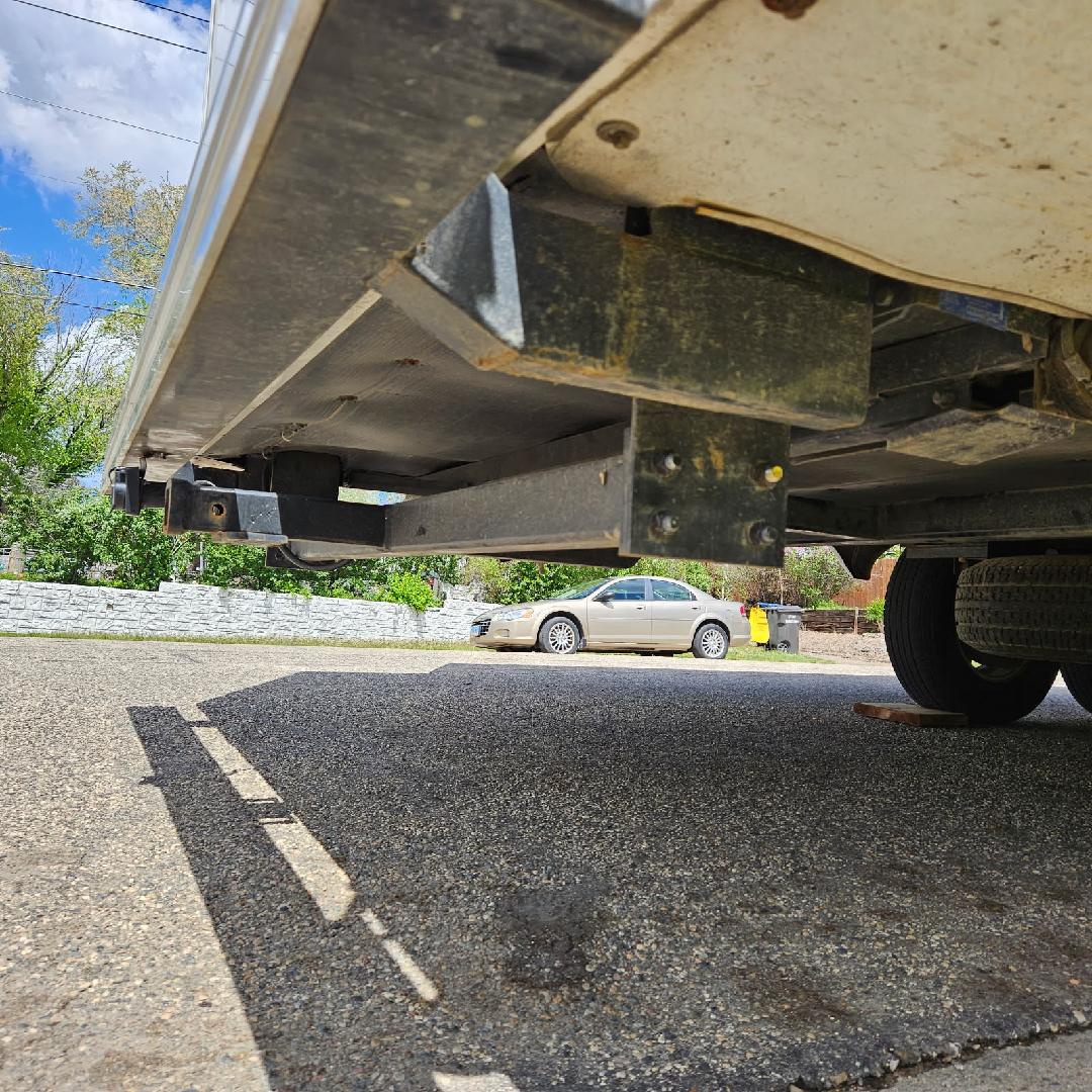 2011 KEYSTONE RV CO MONTANA MOUNTAINEER 291RLT - Image 7