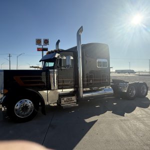 1999 Peterbilt 379
