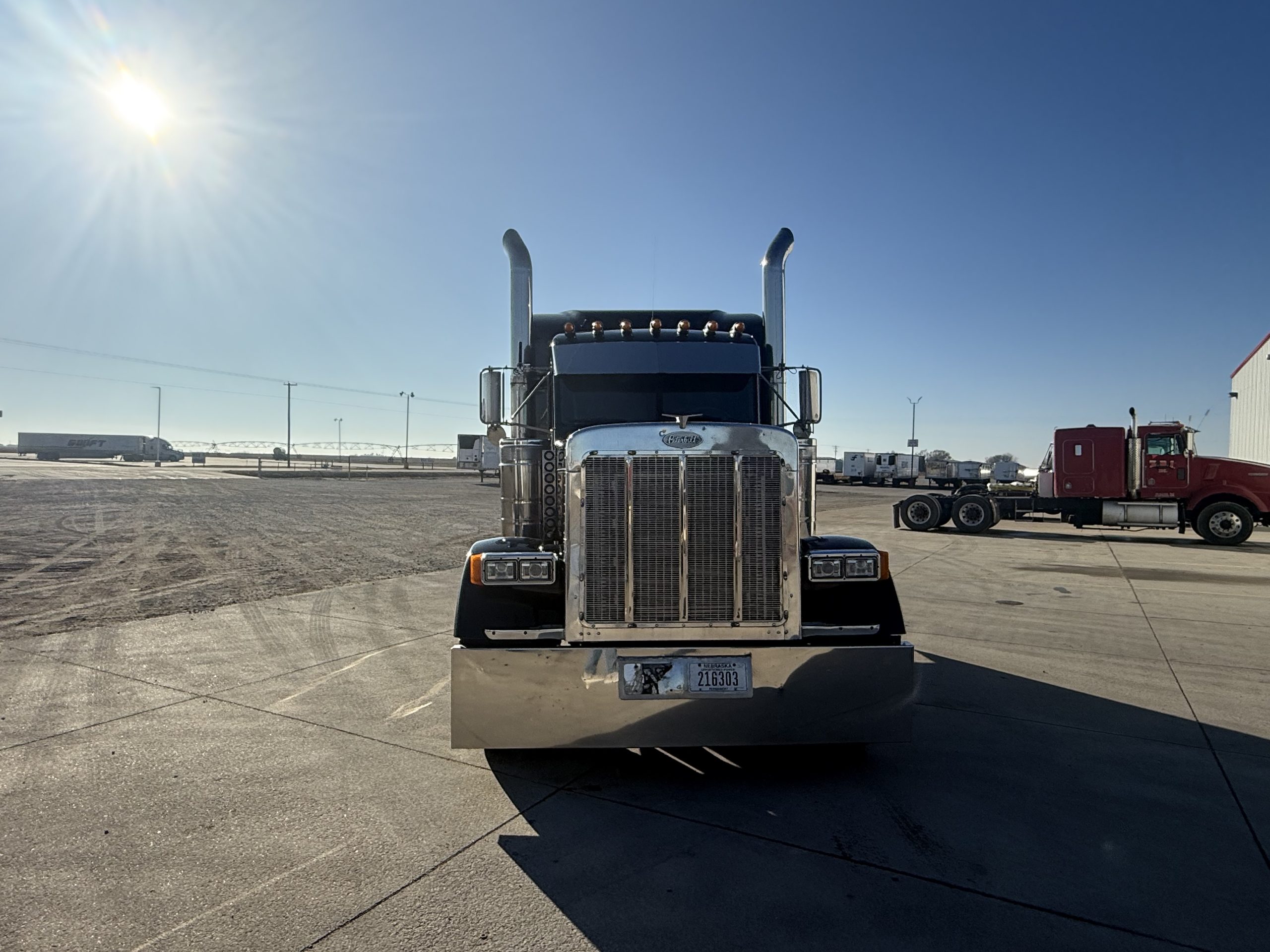 1999 Peterbilt 379 - Image 8