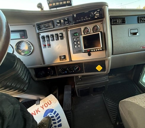 2020 KENWORTH T370 - Image 6